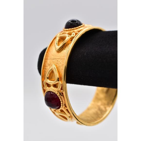 Fendi Vintage Gripoix Bangle Bracelet Red Brushed Gold Heavy Signed AS IS Bin7 - Picture 2 of 12